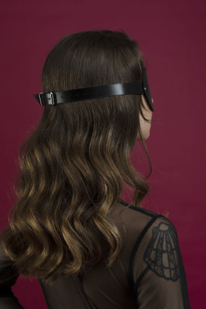 фото Маска на глаза Feral Feelings - Blindfold Mask, натуральная кожа, черная