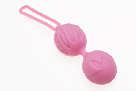 фото Вагинальные шарики Adrien Lastic Geisha Lastic Balls BIG Pink (L), диаметр 4см, вес 90гр фото Вагинальные шарики Adrien Lastic Geisha Lastic Balls BIG Pink (L), диаметр 4см, вес 90гр