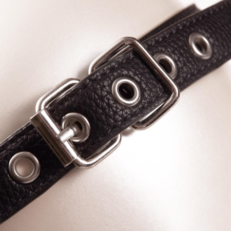 фото Маска на глаза Pornhub Faux Leather Mask экокожа, черная, очень комфортная