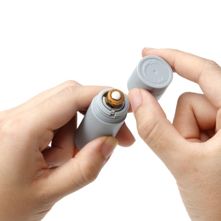 фото Вибратор-помада IROHA STICK Grey, плавное увеличение мощности фото Вибратор-помада IROHA STICK Grey, плавное увеличение мощности