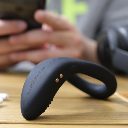 фото Смарт кольцо-насадка на член Lovense Diamo Cock Ring